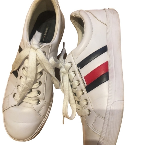 Tommy Hilfinger sneakers like new​​​​​​ - Picture 2 of 9